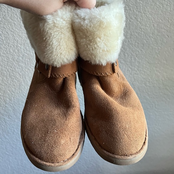 UGG Women’s 6 Brown Fleece Lined Fold Over Cedric Biker Boot Booties - Picture 6 of 12